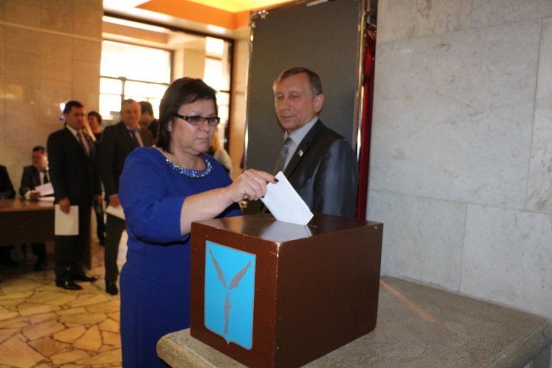 Депутаты городской думы выбирают своего председателя тайно