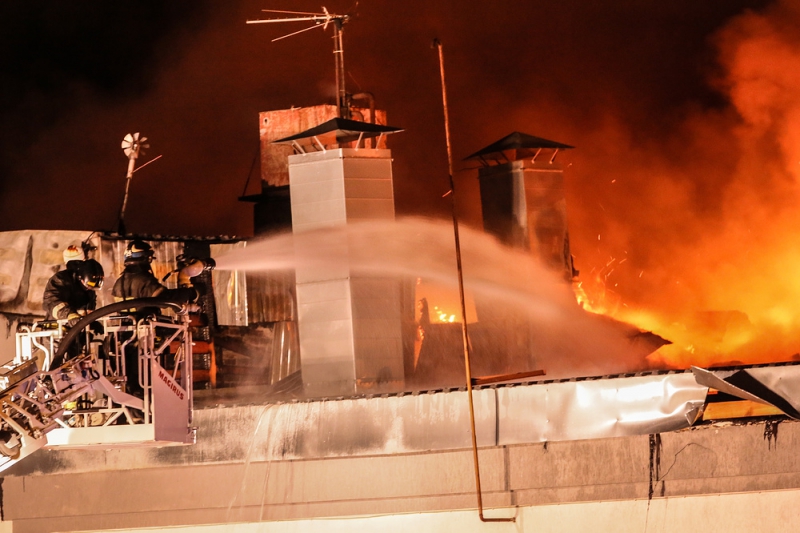 Саратовские пожарные почтили память 8 погибших огнеборцев