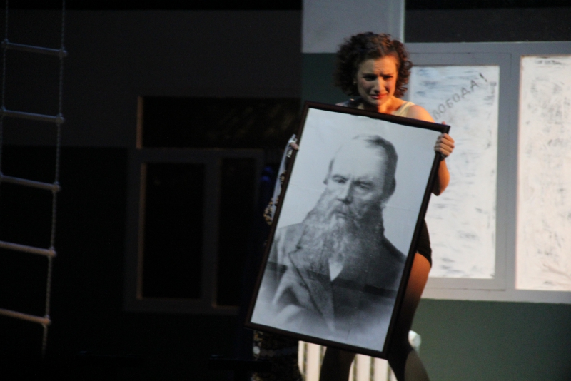 В ТЮЗе покажут спектакль по мотивам переписки в «Одноклассниках»