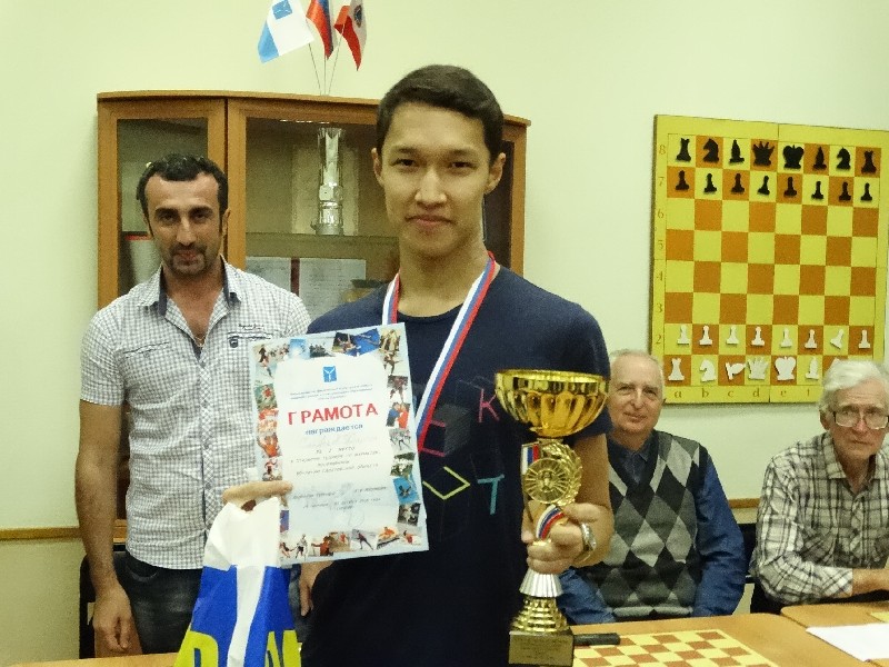 Определились победители шахматного турнира к 80-летию Саратовской области