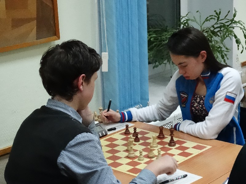 Определились победители шахматного турнира к 80-летию Саратовской области