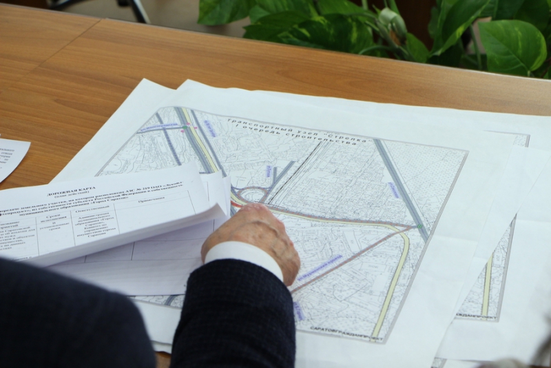 Чиновников раскритиковали за затягивание строительства развязки на Стрелке