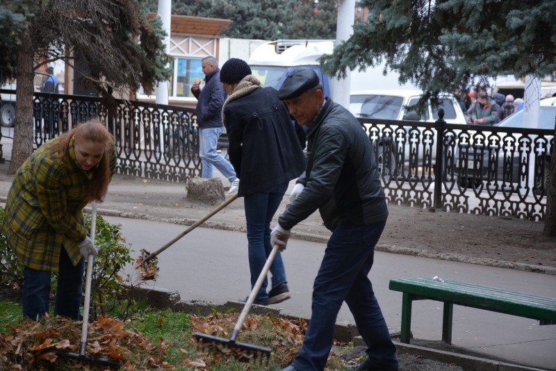 Депутаты Саратова предлагают сделать субботники «доброй традицией»