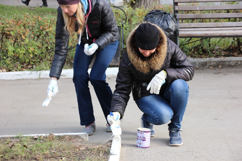 «Холодный субботник» в Саратове вывел на улицы 10 тысяч горожан