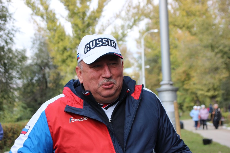 «Холодный субботник» в Саратове вывел на улицы 10 тысяч горожан