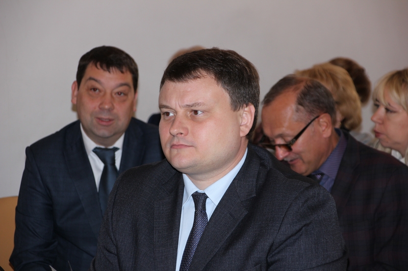 Сараев: Страшно зайти на территорию школ