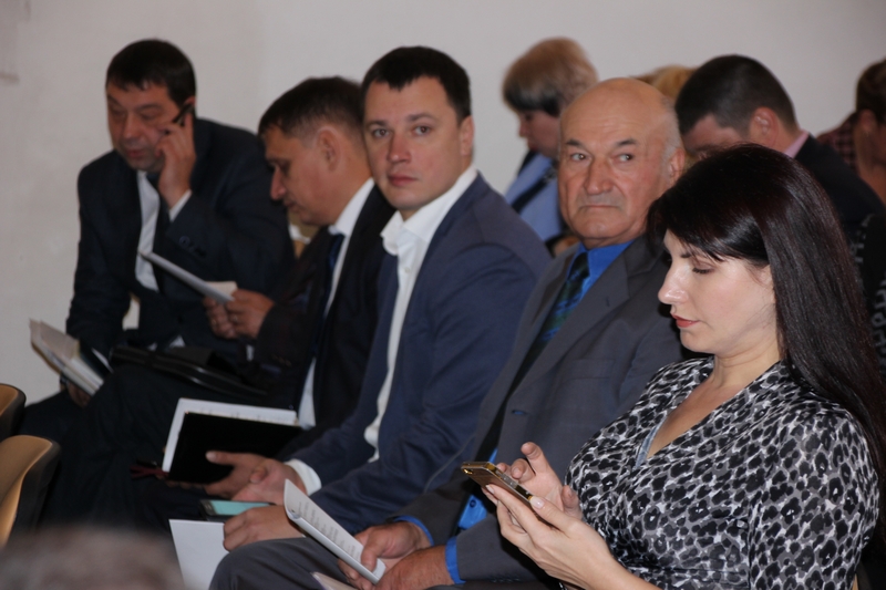 Сараев: Страшно зайти на территорию школ