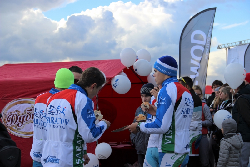 Концерн «Дубки» поддержал первый массовый марафон в Саратове