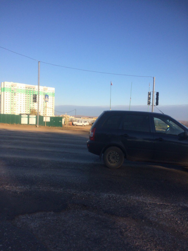 На Усть-Курдюмском шоссе после жалоб граждан поставили светофор