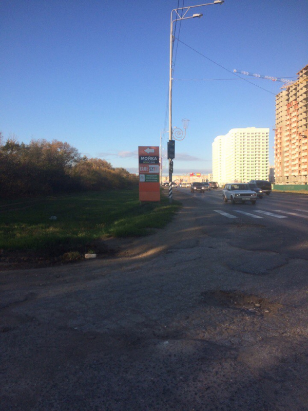 На Усть-Курдюмском шоссе после жалоб граждан поставили светофор