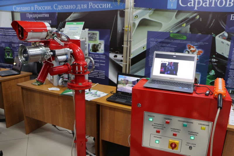 Главу Минпромторга РФ заинтересовали саратовские лазеры