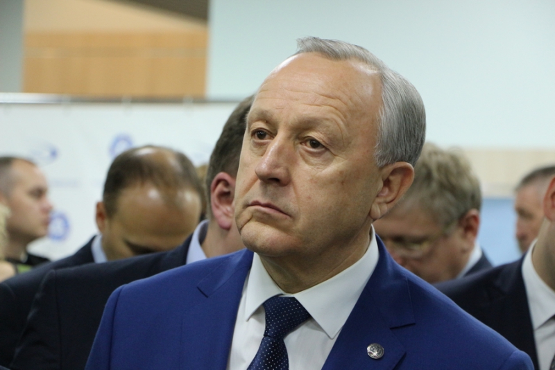 Главу Минпромторга РФ заинтересовали саратовские лазеры