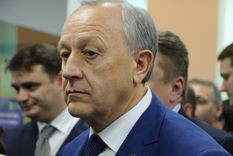 Главу Минпромторга РФ заинтересовали саратовские лазеры