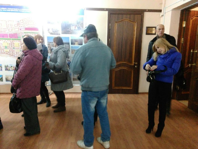 Скандал на встрече дольщиков в саратовском минстрое погасила полиция