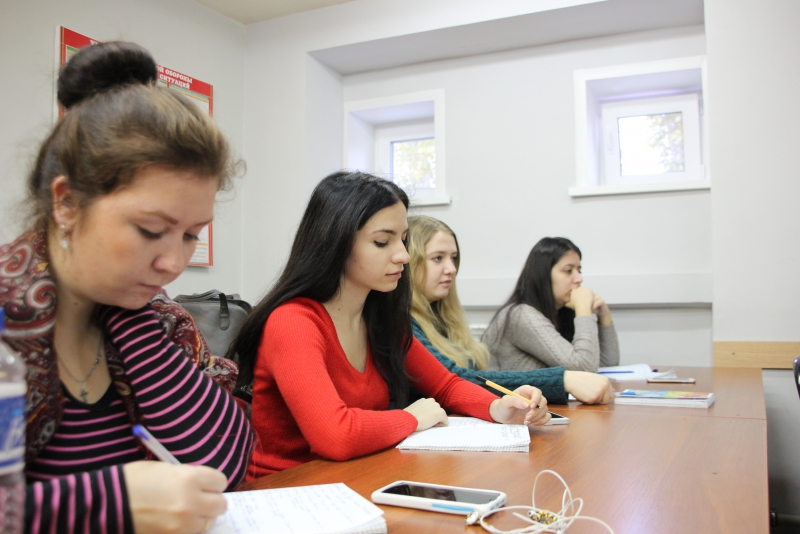 Студенты ПИУ составили портрет саратовского журналиста