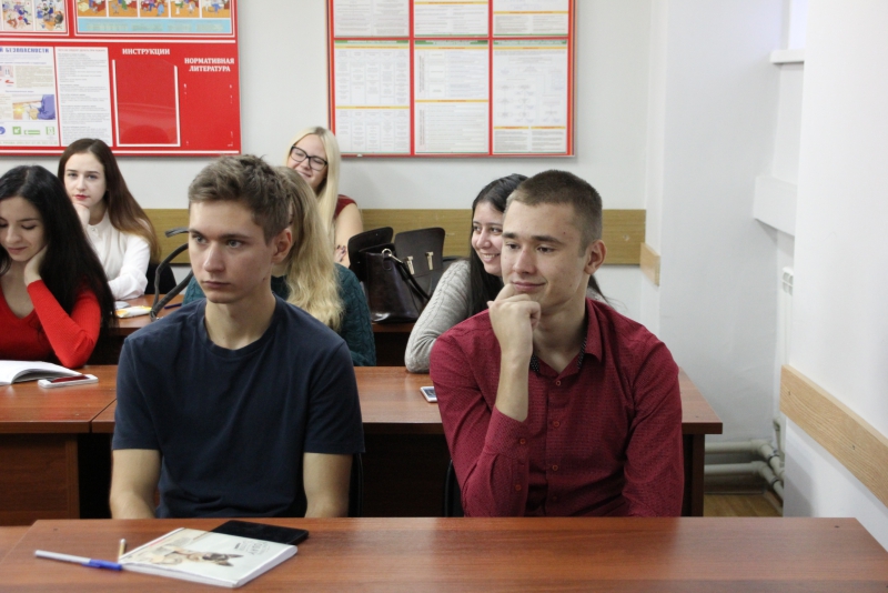 Студенты ПИУ составили портрет саратовского журналиста