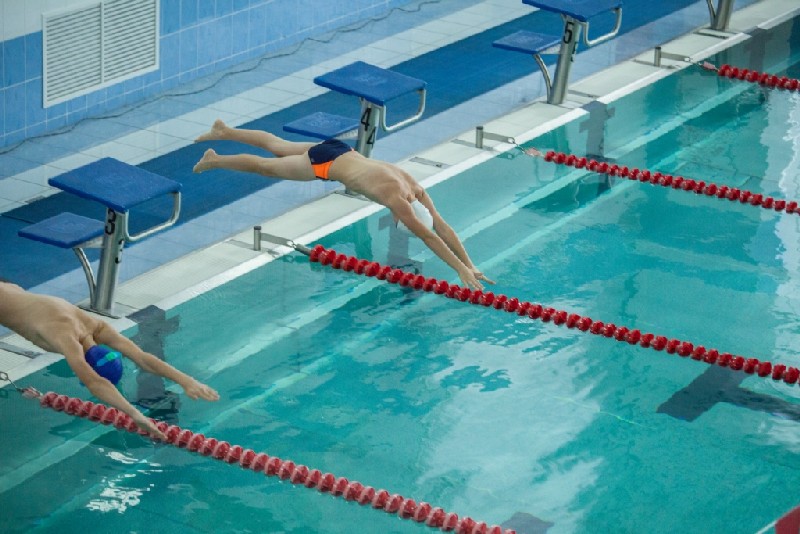 Соревнования для детей прошли в бассейне СГЮА