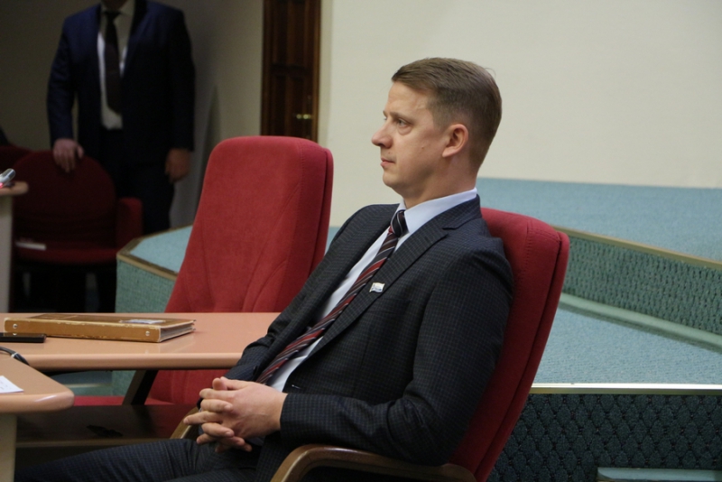Депутат считает Валерия Сараева наиболее достойным поста главы города