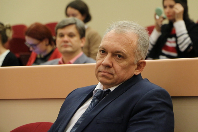 Депутат считает Валерия Сараева наиболее достойным поста главы города