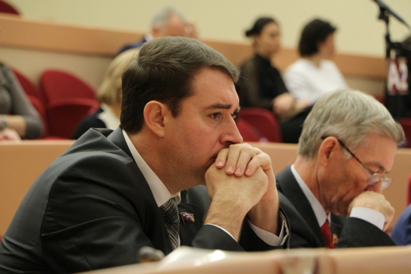 Депутат считает Валерия Сараева наиболее достойным поста главы города