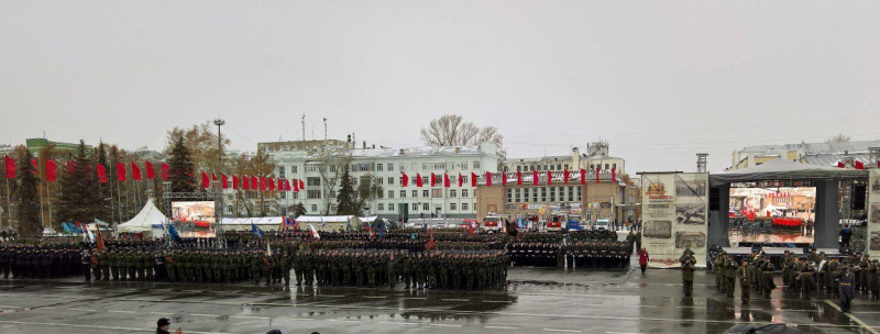 Саратовские кадеты прошли в Самаре на Параде Памяти
