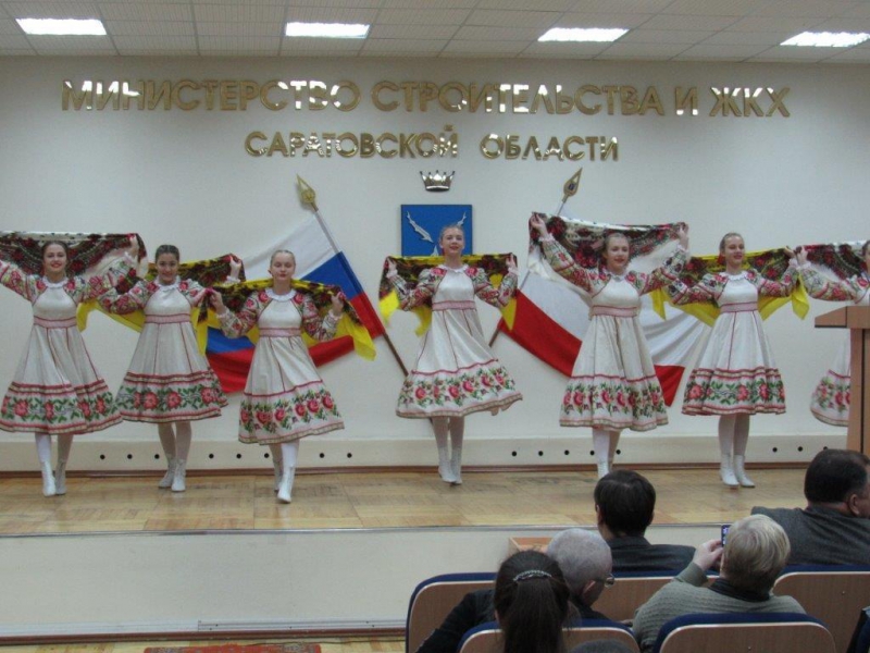 50 семей получили ключи от квартир в поселке Иволгино