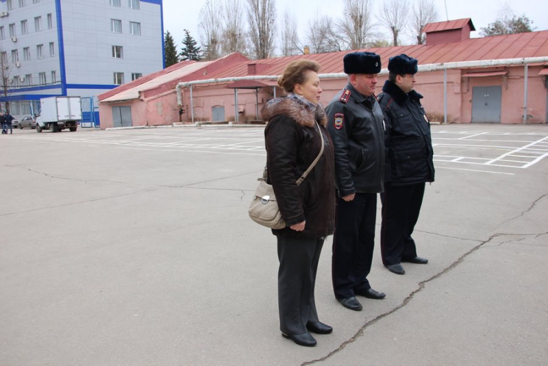 Бомжа Василия уговорили отправиться на теплую зимовку