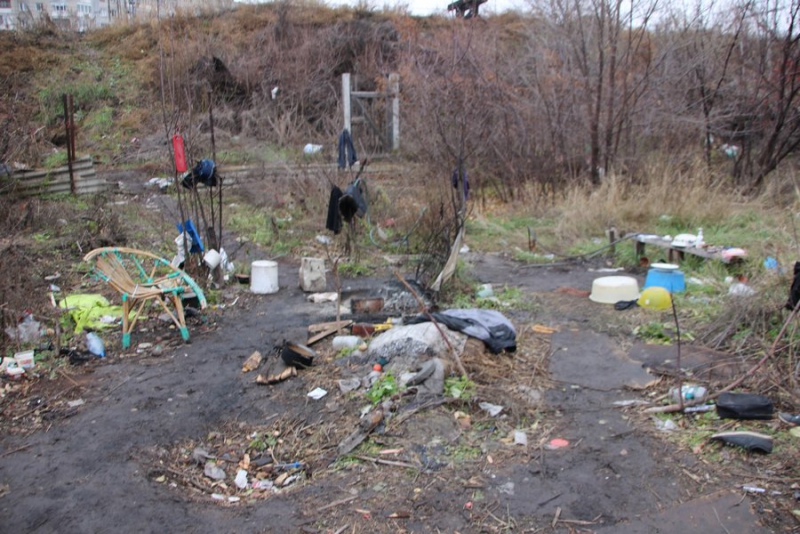 Бомжа Василия уговорили отправиться на теплую зимовку