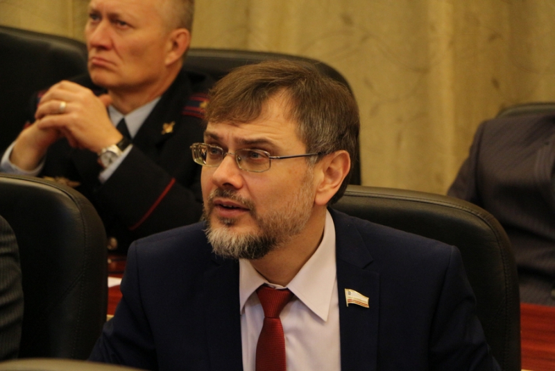 Нелегальные перевозчики на Привокзальной. Радаев надеется на помощь прокурора