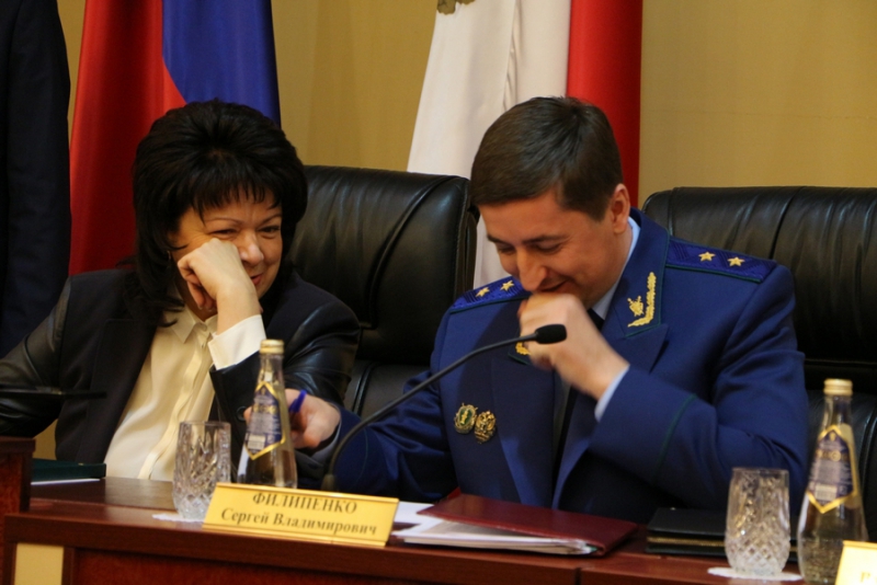 Нелегальные перевозчики на Привокзальной. Радаев надеется на помощь прокурора