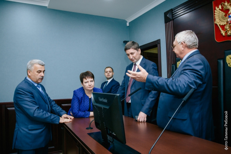 В СГЮА побывал новый прокурор Саратовской области