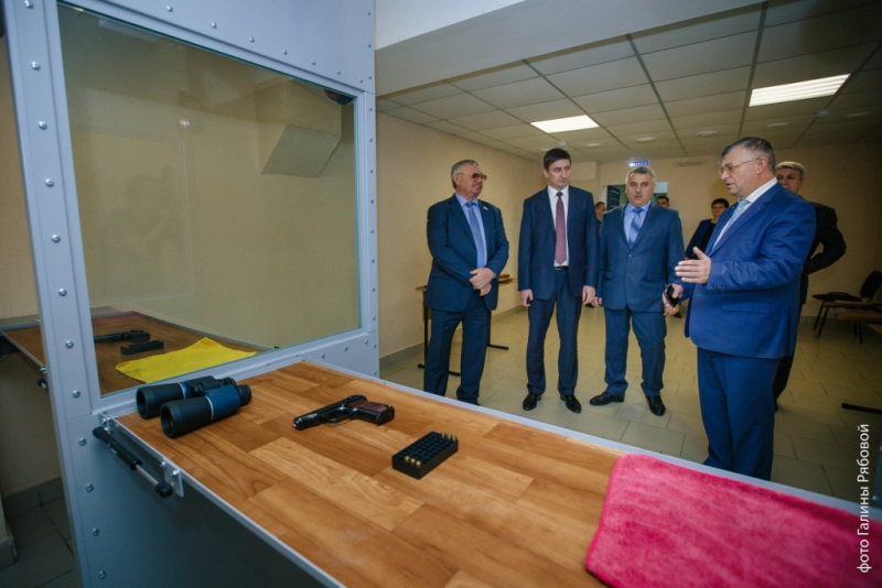 В СГЮА побывал новый прокурор Саратовской области