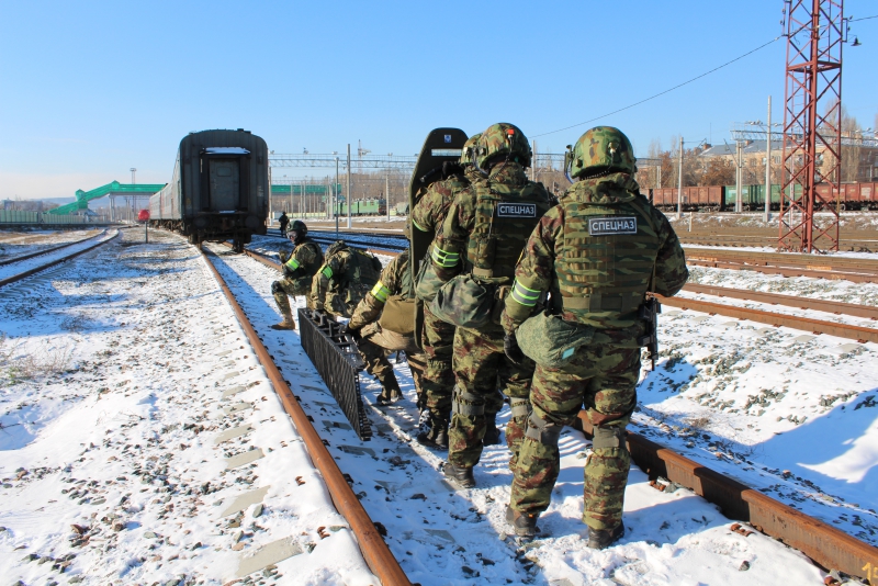 Станцию Саратов-2 освободили от «террористов»