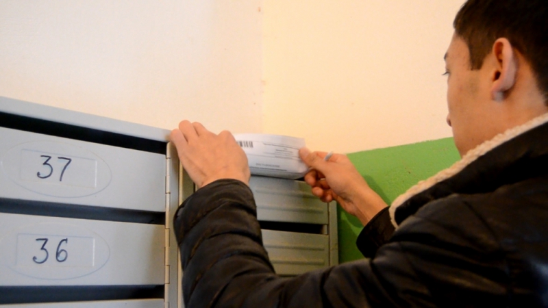 Приставы ловили должников на торговых точках