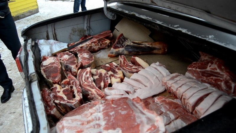 Приставы ловили должников на торговых точках