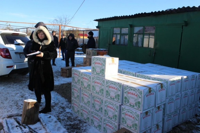 В Красном Куте арестовали 6,5 тысяч бутылок сомнительного алкоголя