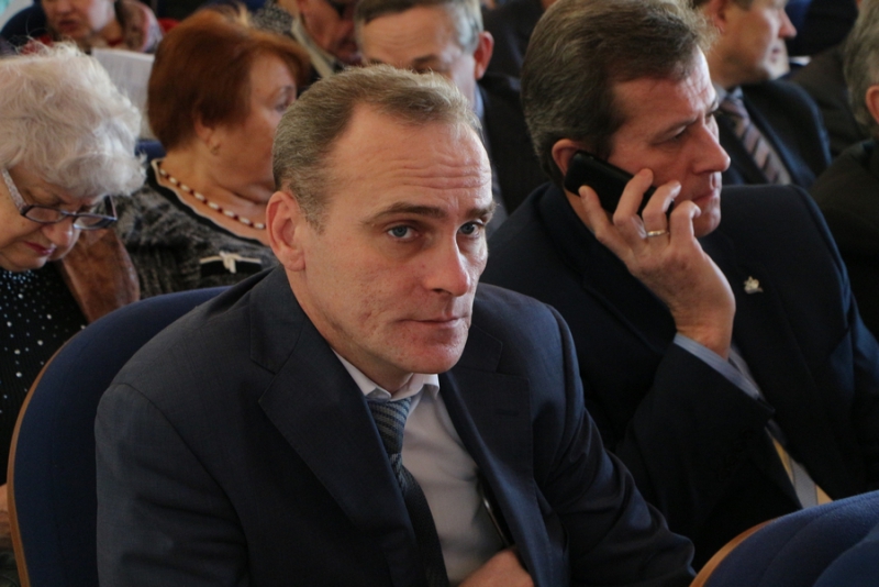 Сараев поручил объявлять ЧС при отключении хотя бы 1 дома от тепла