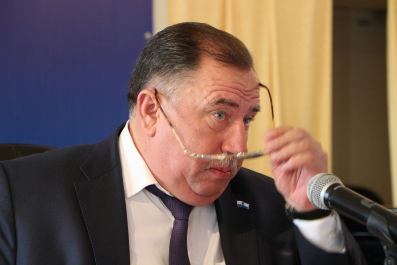 Сараев поручил объявлять ЧС при отключении хотя бы 1 дома от тепла