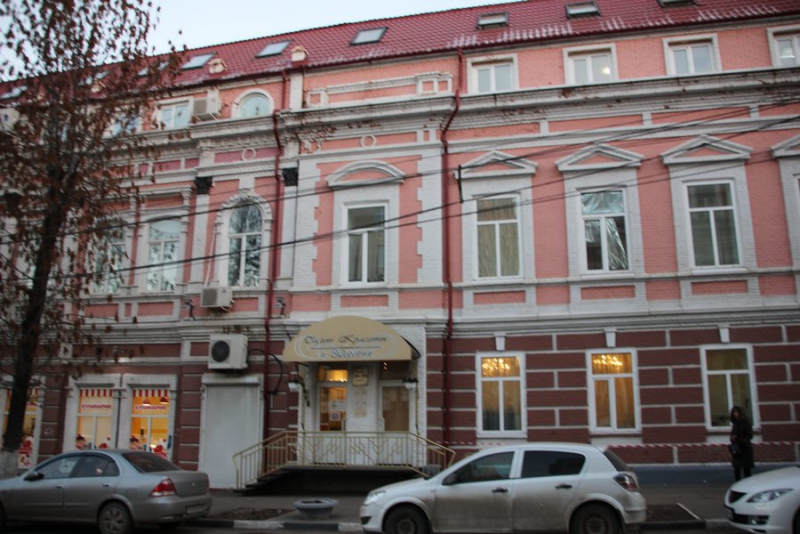 ОПа и полиция помогли саратовчанке разобраться с салоном красоты