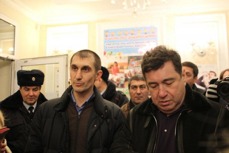 ОПа и полиция помогли саратовчанке разобраться с салоном красоты