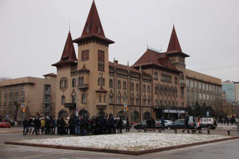 Пешеходную зону на Волжской опробовали экскурсоводы