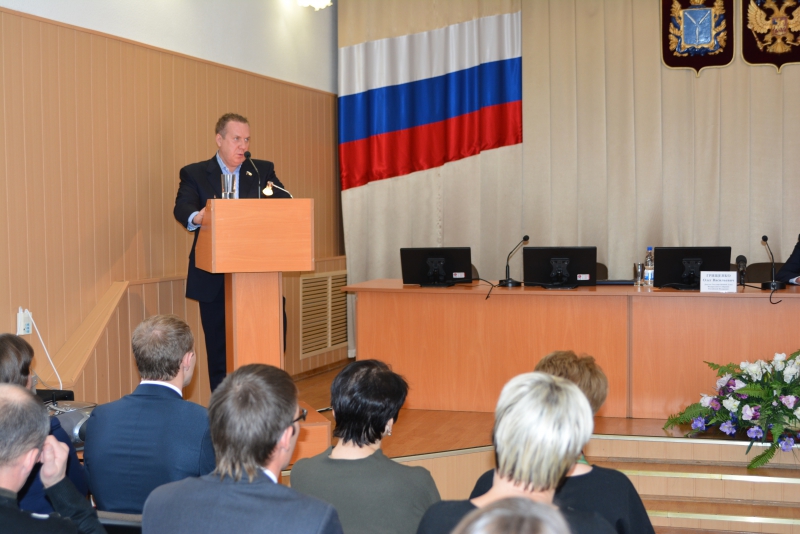 Грищенко обсудил федеральный бюджет с партийным активом четырех районов