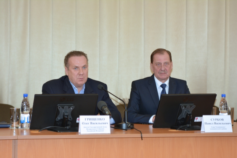 Грищенко обсудил федеральный бюджет с партийным активом четырех районов