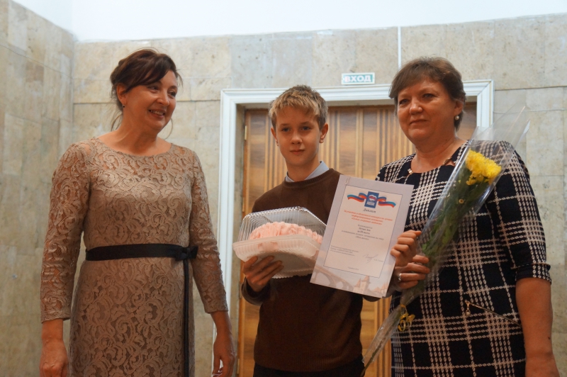 Многодетные и приемные семьи области показали свои таланты