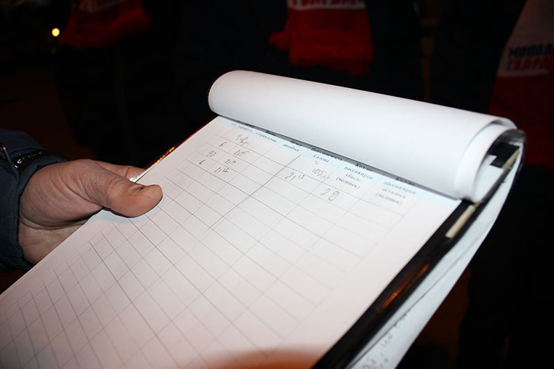 В Саратове установили палатку для ожидающих автобусы горожан