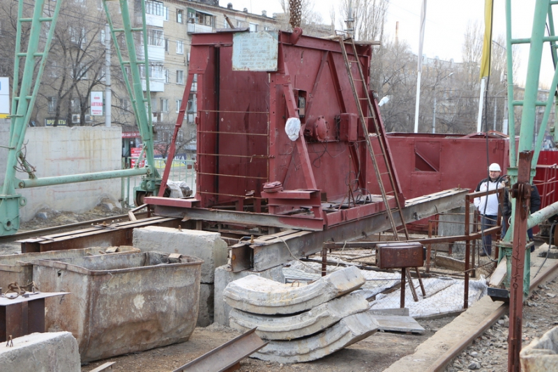 Глава Саратова не нашел привидений на дне коллектора