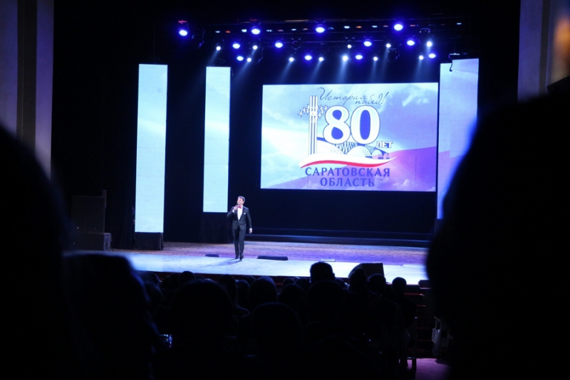 Телеведущий Александр Олешко нашел в Саратове наследницу