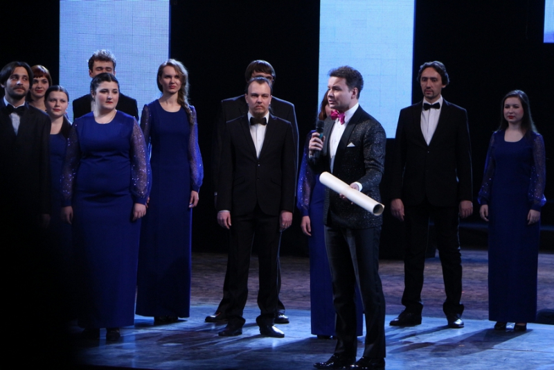 Телеведущий Александр Олешко нашел в Саратове наследницу