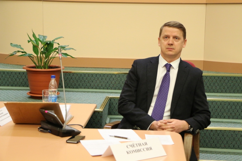 Депутаты лишили себя и главу Саратова права иметь счета за рубежом