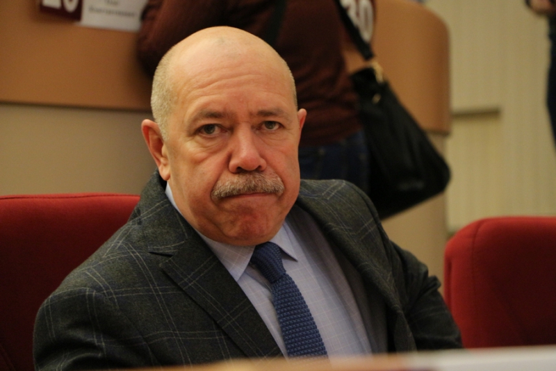Депутаты лишили себя и главу Саратова права иметь счета за рубежом